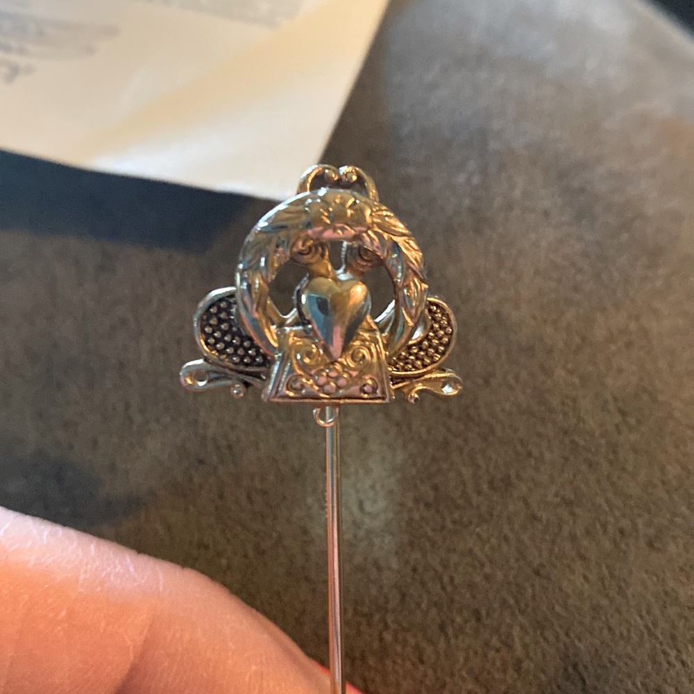 Ray Tracey 14k Pin